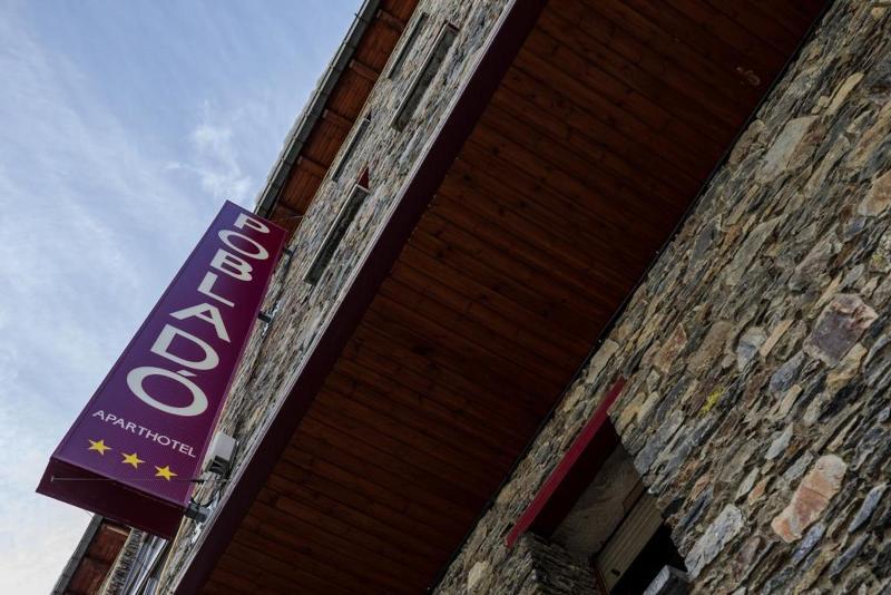 Aparthotel Poblado Arinsal Extérieur photo