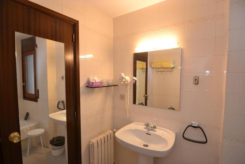 Aparthotel Poblado Arinsal Extérieur photo