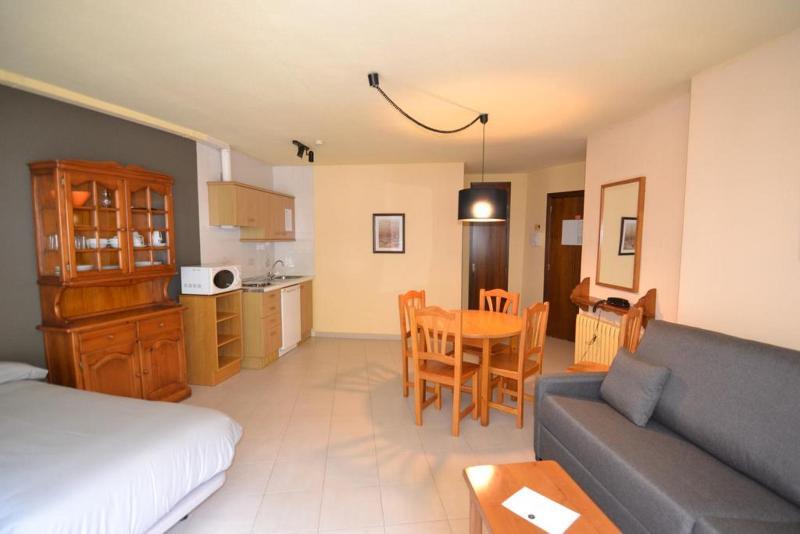 Aparthotel Poblado Arinsal Extérieur photo